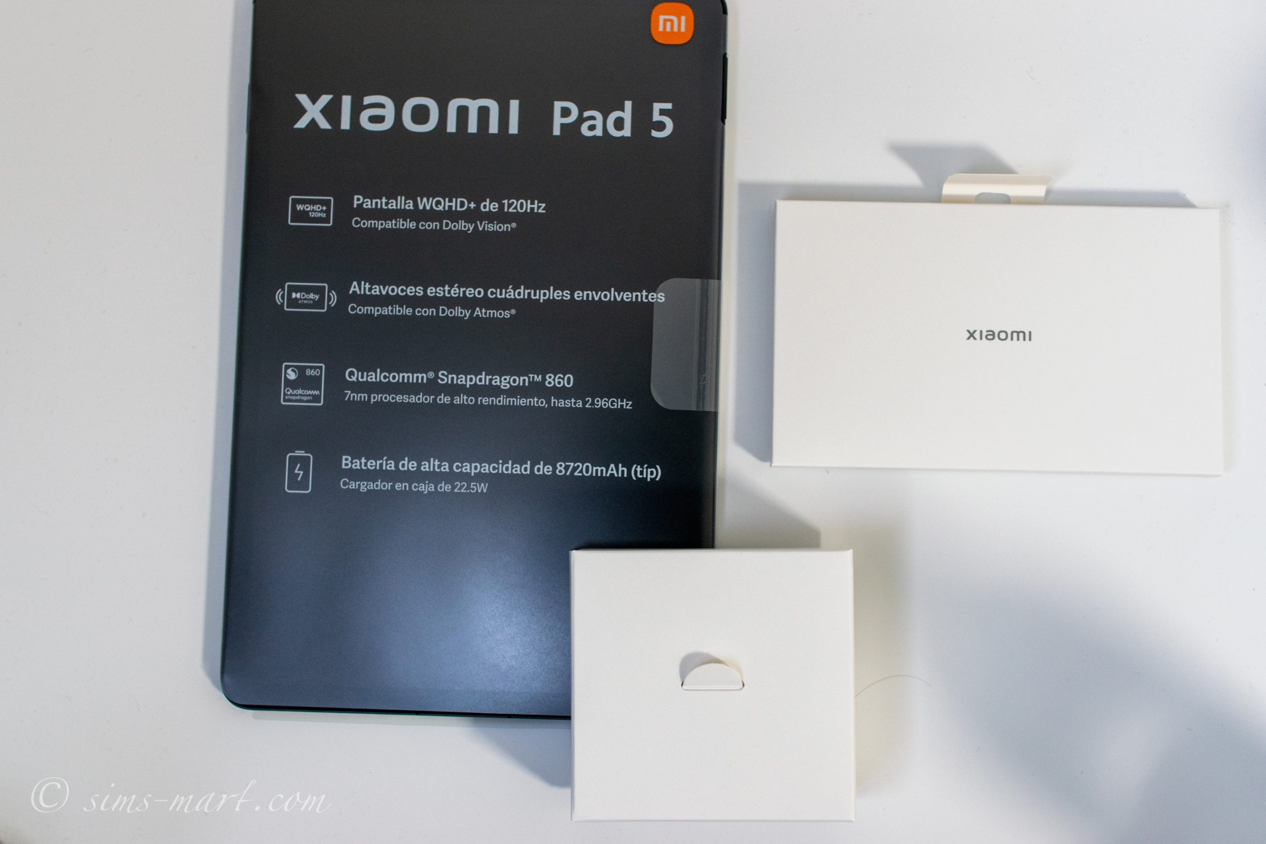 国内版Xiaomi Pad 5の付属品とデザインをチェック！ ケースとフィルム 